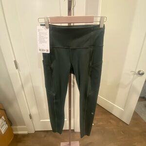 New with Tags Lululemon Power Thru High-Rise Crop 23 size 6